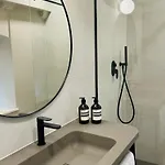 Velut Bokun شقة